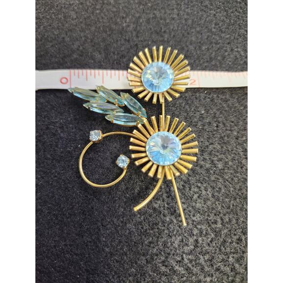 Vintage Rhinestone & Glass Blue Gold Tone Brooch MCM - Picture 6 of 6